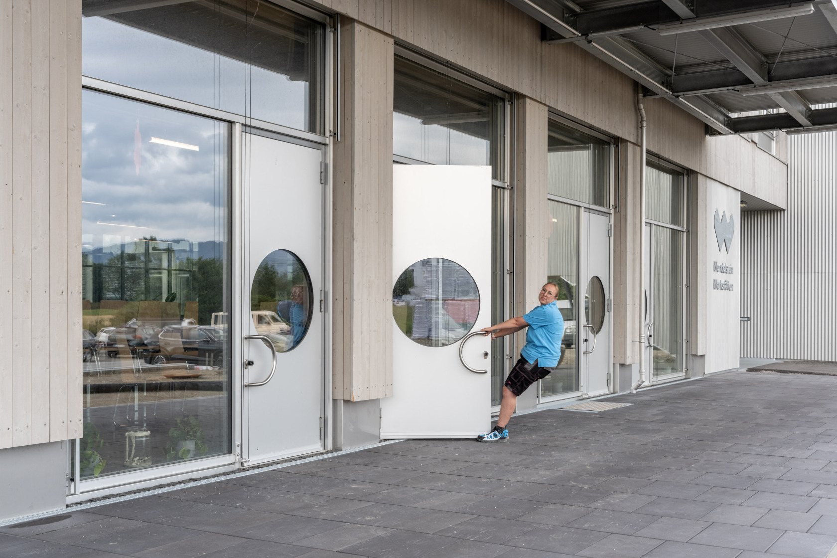 11 Wendelstein Werkstatte surfing by studio lot.jpg